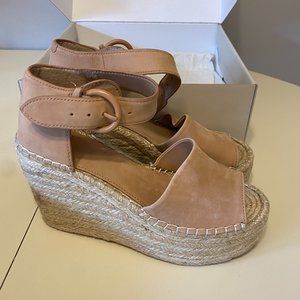 FINAL CHANCE NEW Size 7.5 Marc Fisherr ALIDA Wedges